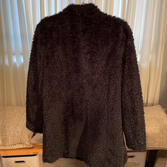 Kenneth Cole faux fur jacket - Picture 3 of 4